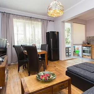 Apartament Colorful 2bdr In The Center Sofia